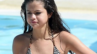 Bikini Celeb